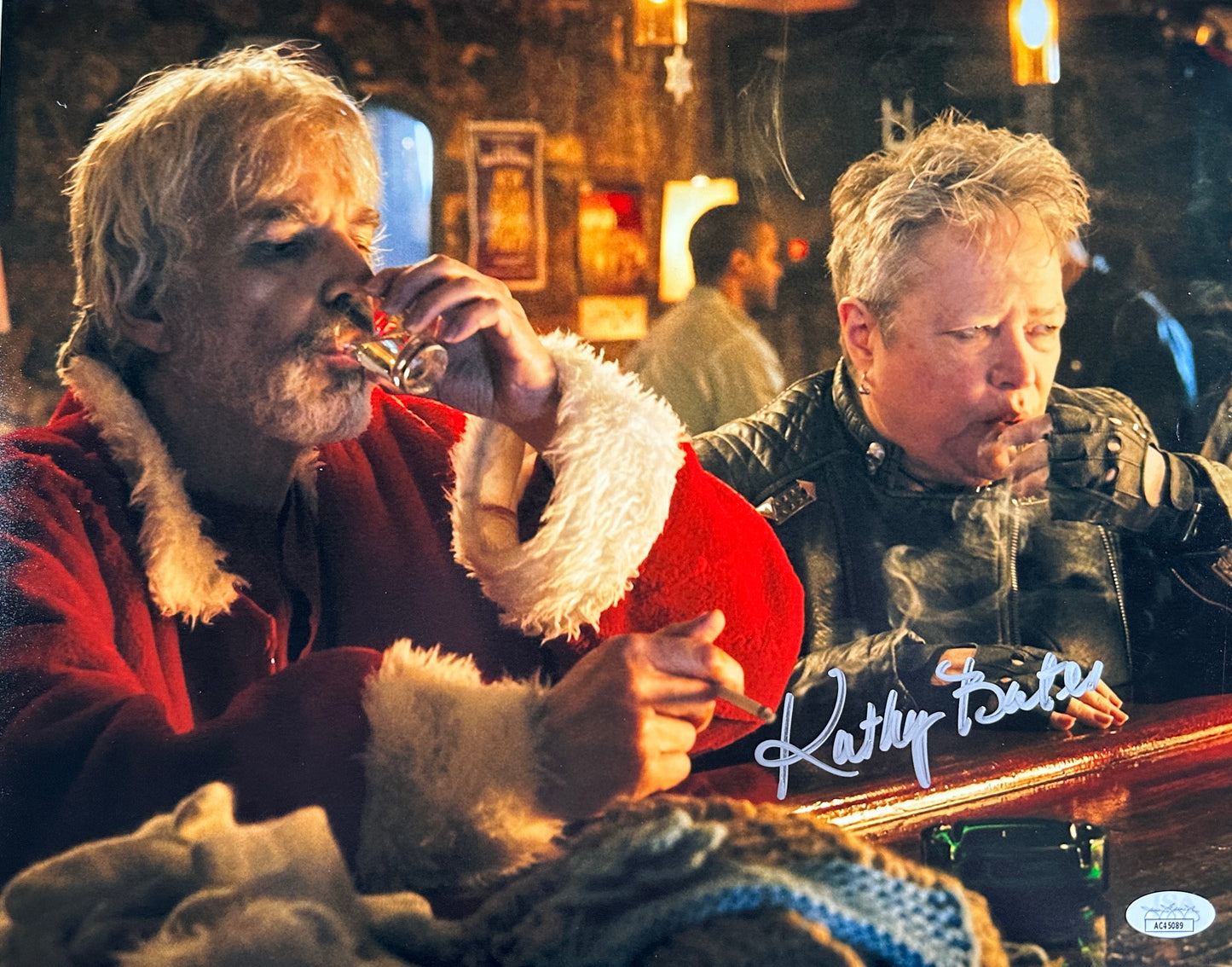 Kathy Bates Signed 11x14 Bad Santa 2 Photo w/COA JSA from Private Signing