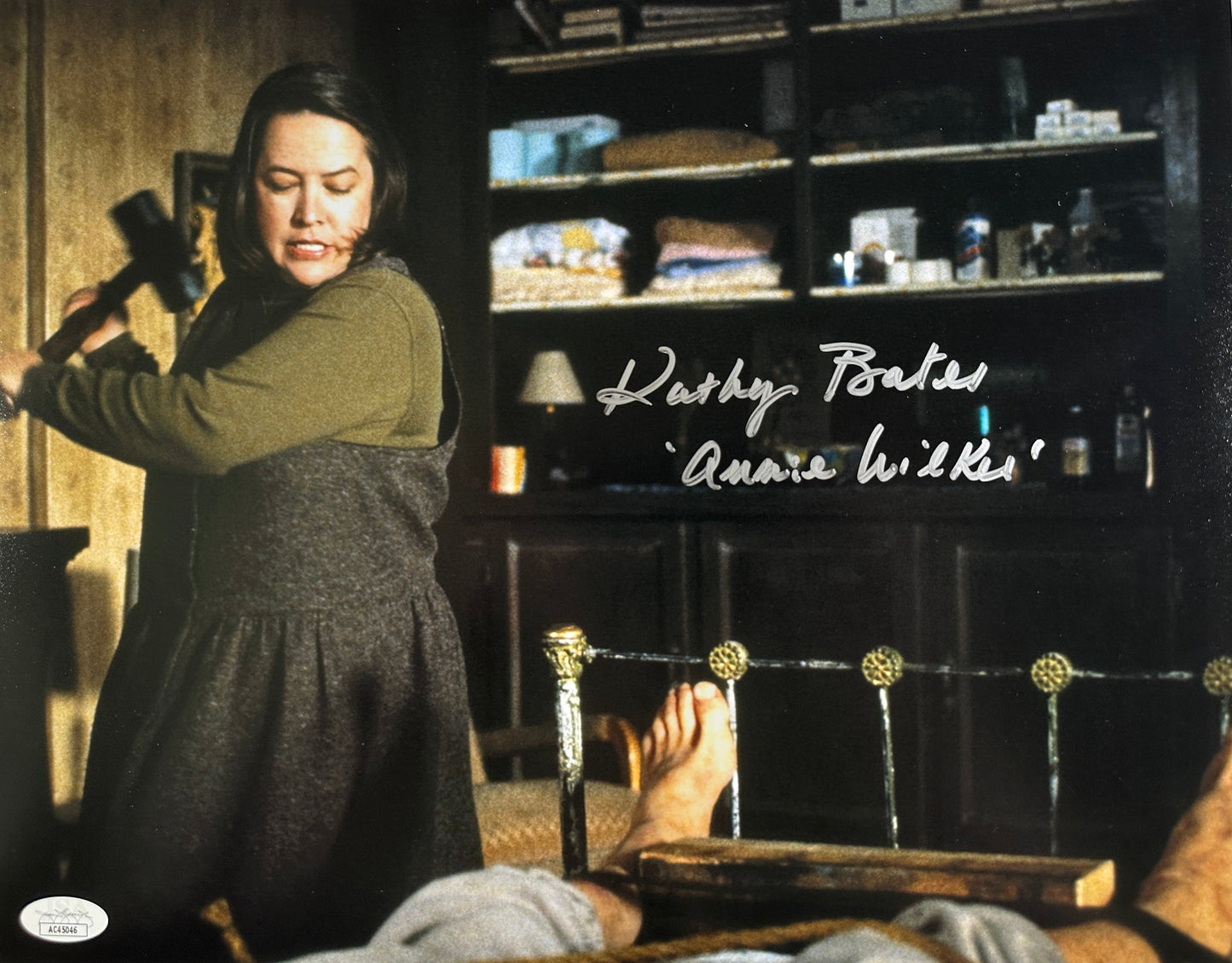 Kathy Bates Signed 11x14 Photo as Annie Wilkes from Misery JSA COA from Private Signing